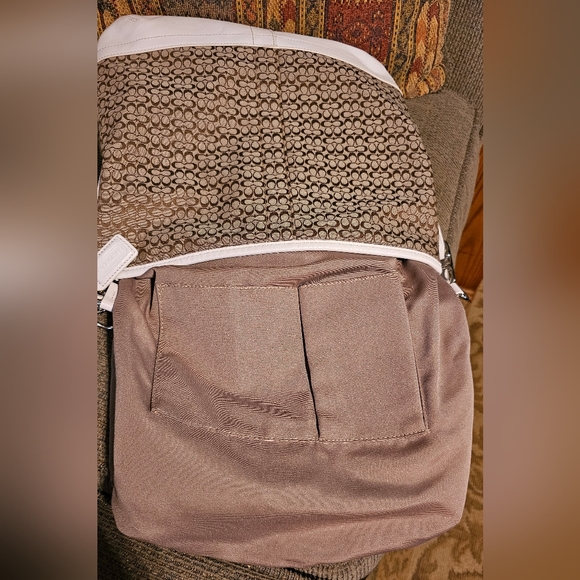 Coach White Leather Tan Logo Adjustable Crossbody Shoulder Bag NWOT - Picture 4 of 15